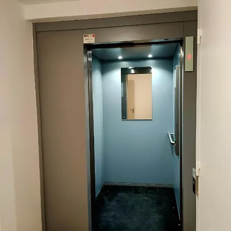 Superbe T2 Aux Pieds Des Cimes, Lumineux, Calme, Classe 4 Etoiles 巴涅尔德比戈尔