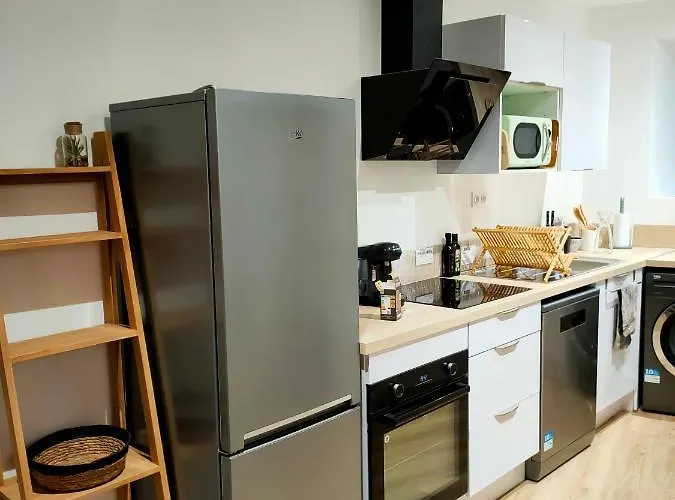 Superbe T2 Aux Pieds Des Cimes, Lumineux, Calme, Classé 4 étoiles