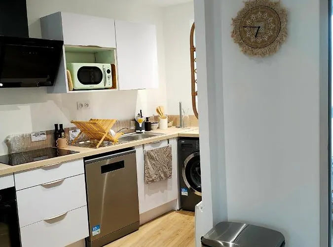 Superbe T2 Aux Pieds Des Cimes, Lumineux, Calme, Classé 4 étoiles * Bagnères-de-Bigorre